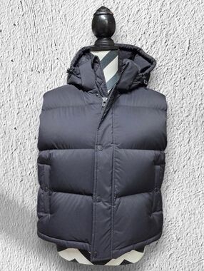 NWT Aritzia The Super Puff Vest CliMATTE